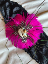 Cargar imagen en el visor de la galería, Feathered Headband